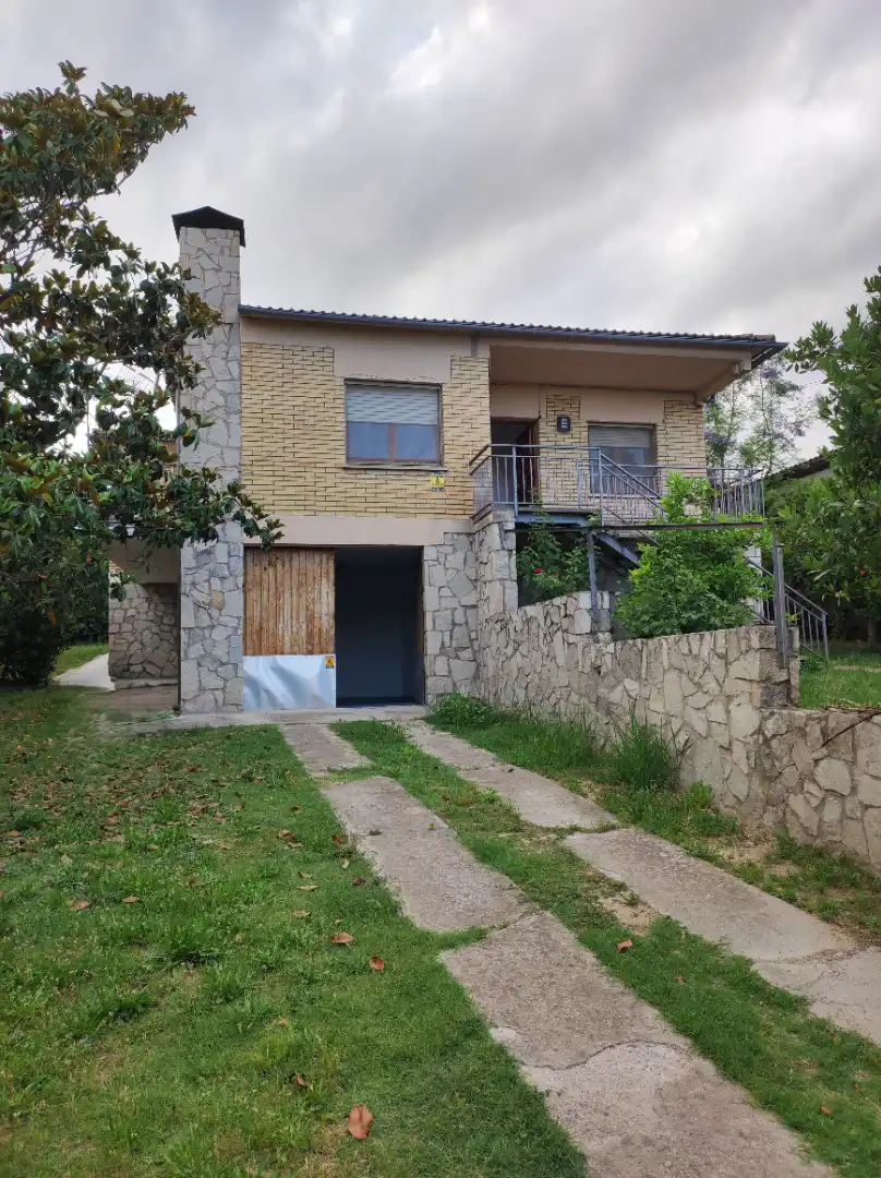 Vista exterior de Casa o xalet en venda en Sant Llorenç d'Hortons amb Jardí privat, Terrassa i Traster