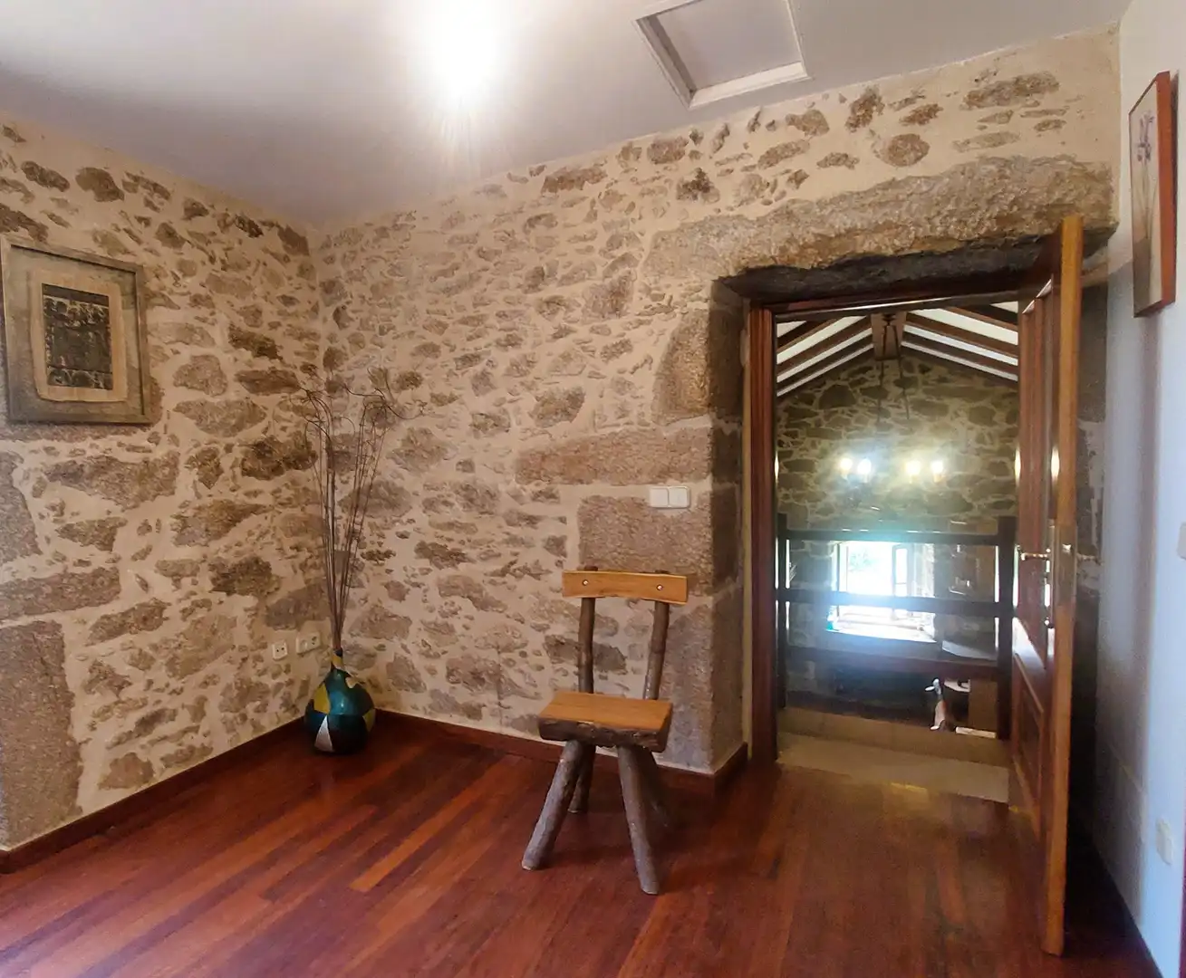 Finca rústica en venta en Barro con Jardín privado, Terraza y Amueblado