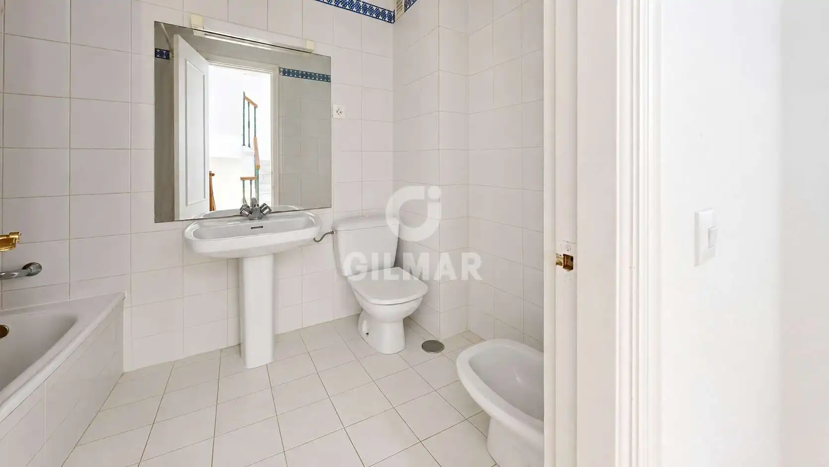Baño de Casa adosada en venta en Fuengirola con Calefacción, Jardín privado y Piscina