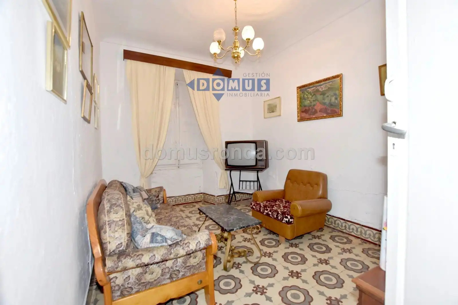 Sala d'estar de Casa o xalet en venda en Cuevas del Becerro amb Terrassa i Traster