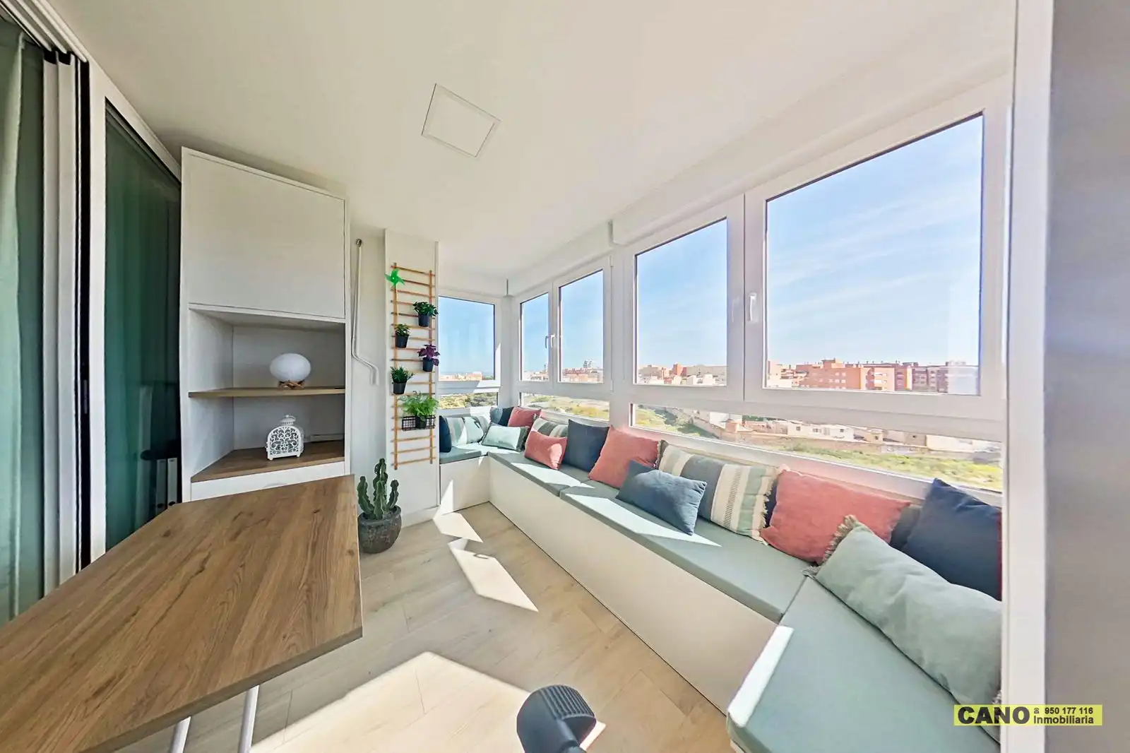 Living room of Flat for sale in  Almería Capital  with Terrace