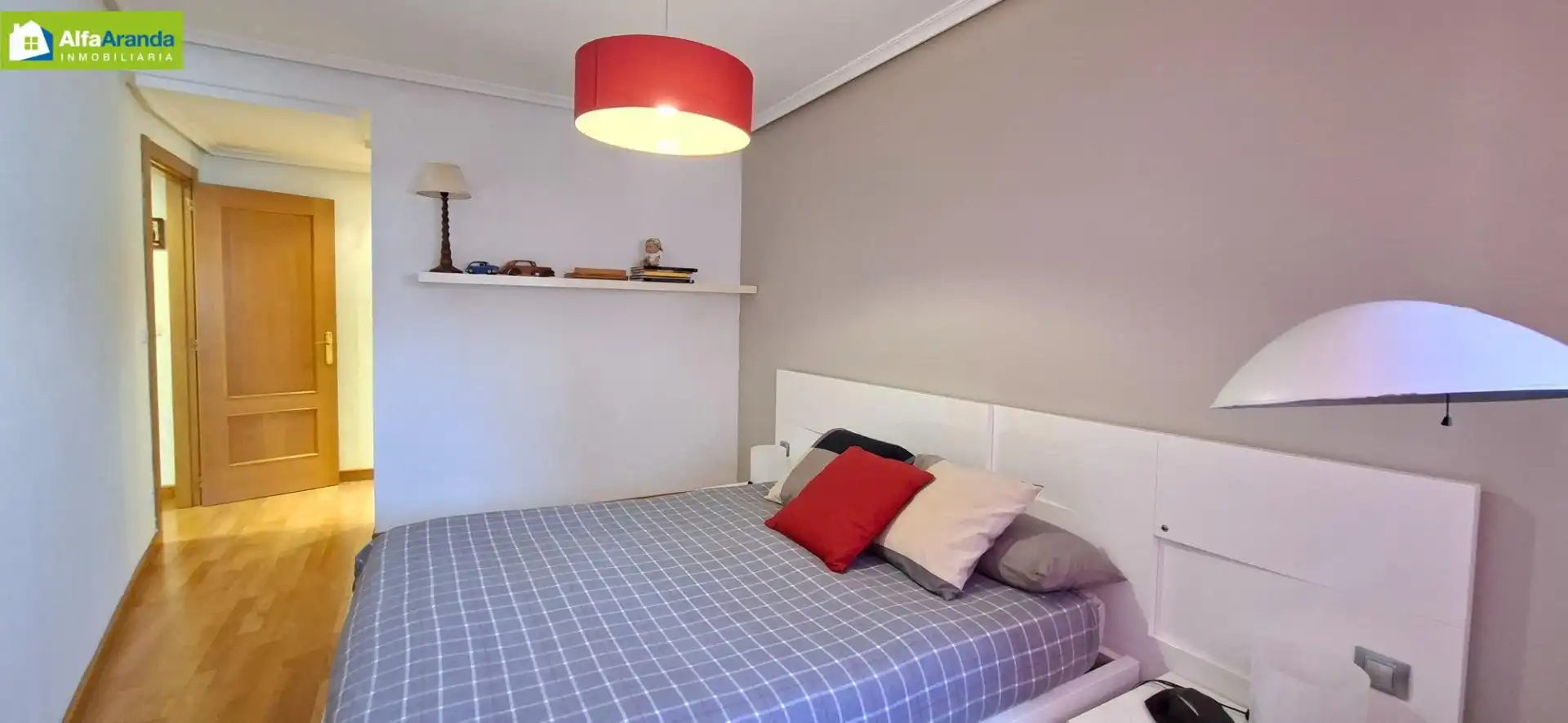 Habitación de Piso en venta en Aranda de Duero con Calefacción, Trastero y Amueblado