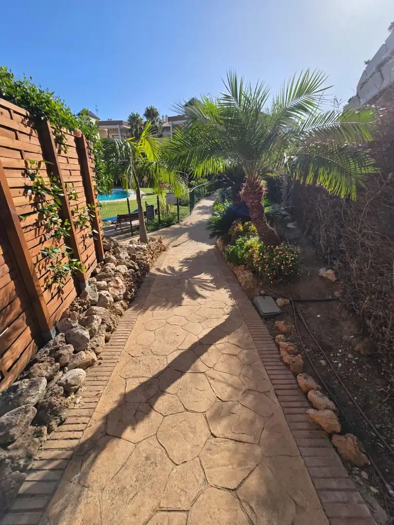 Terrasse von Wohnung zum Verkauf in Mijas mit Klimaanlage, Heizung und Privatgarten
