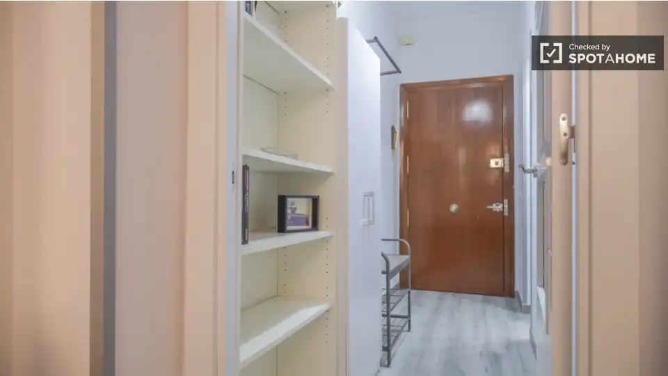 Appartamento con terrazza in affitto a Centro, imagen 15