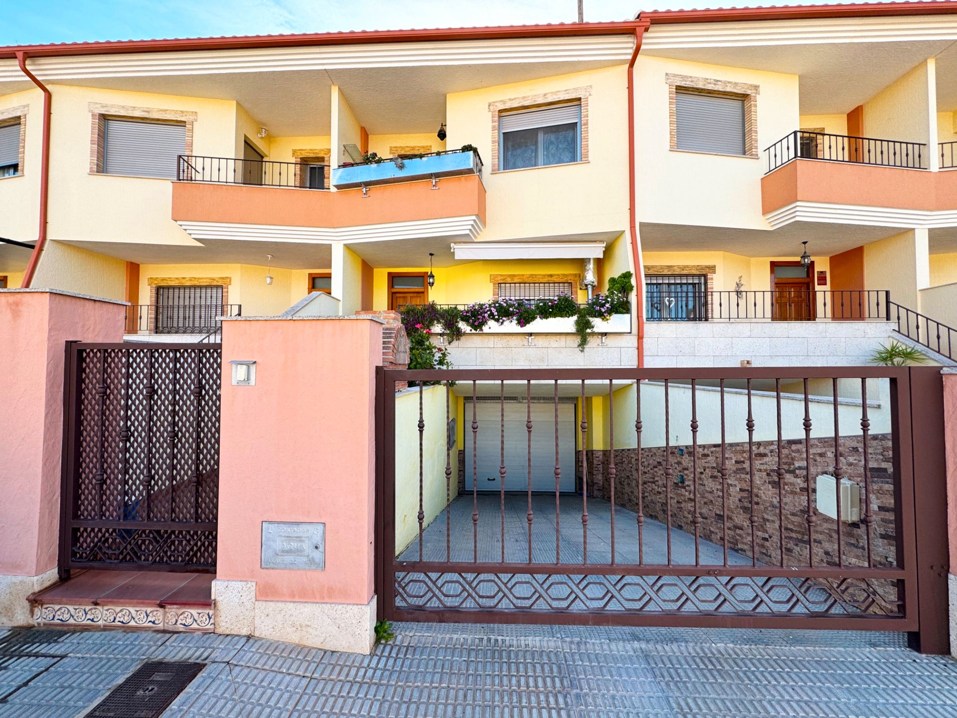 Exterior view of Single-family semi-detached for sale in San Javier  with Air Conditioner, Private garden and Storage room