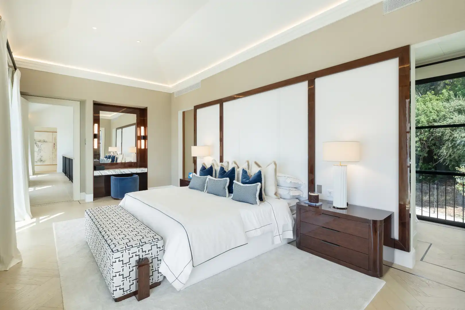Chalet con piscina en venta en Milla de Oro, imagen 17