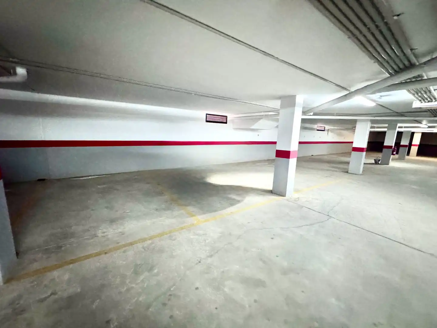 Parking de Apartamento en venta en Paterna del Río con Terraza, Trastero y Amueblado