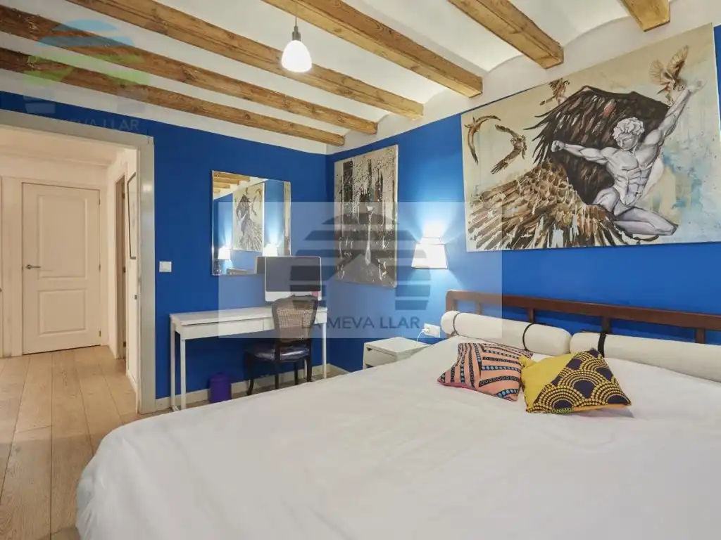 Bedroom of Flat for sale in Barcelona