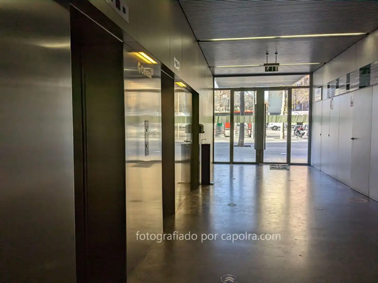 Office for rent in Barcelona  with Air Conditioner and Heating