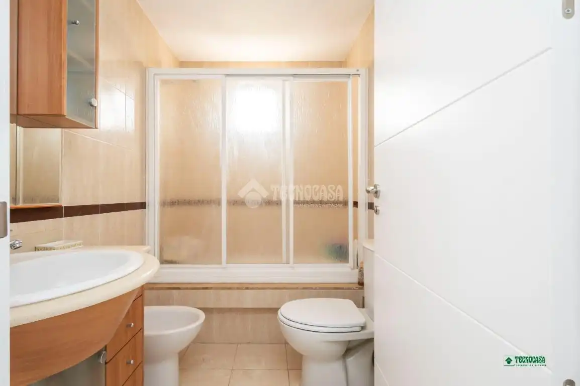 Bathroom of Flat for sale in Almería  with Air Conditioner
