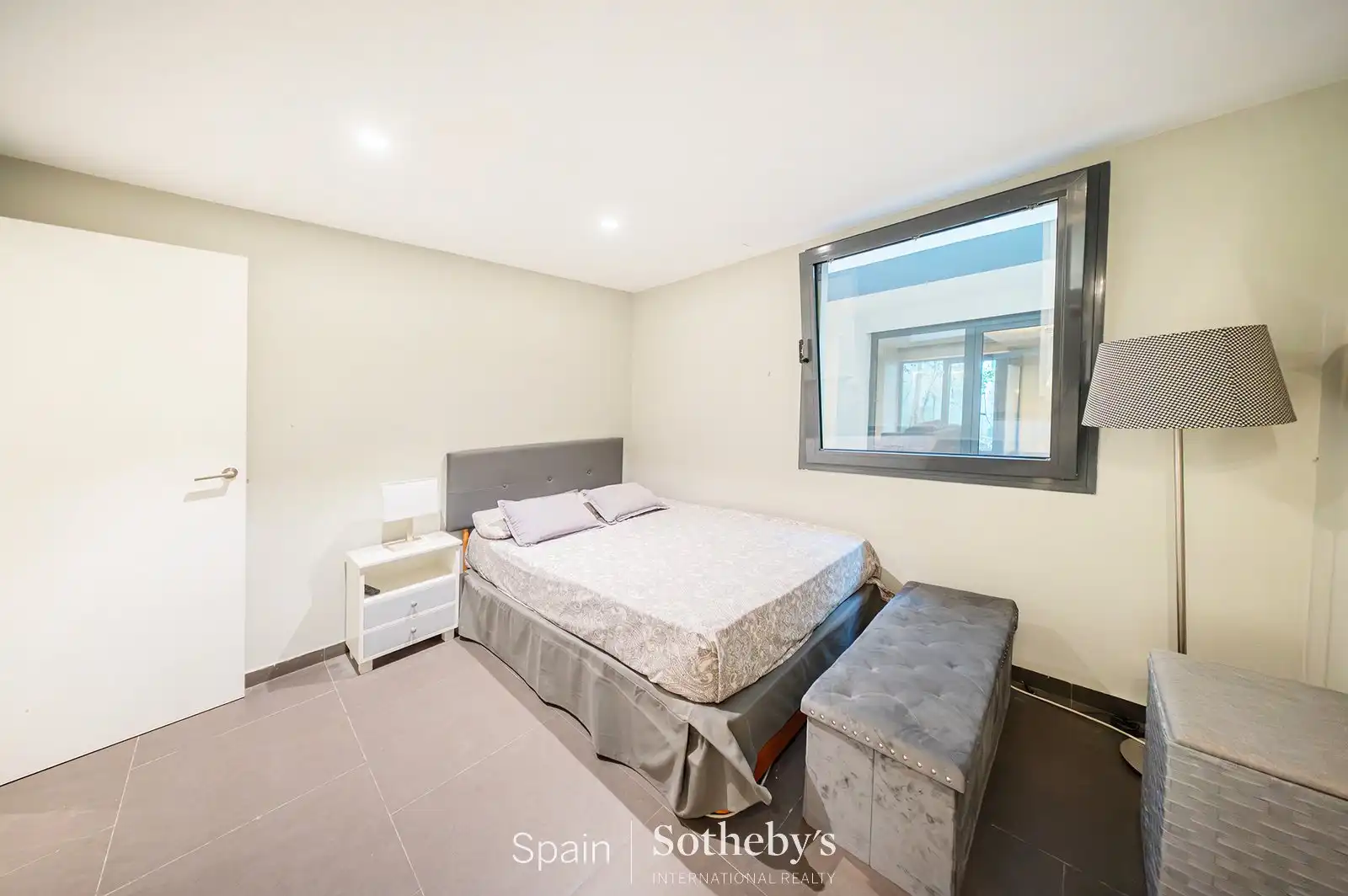 Dormitori de Casa o xalet en venda en Madrid amb Aire condicionat, Calefacció i Jardí privat