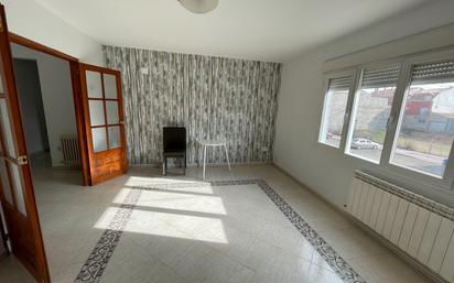 Living room of Flat for sale in Herencia  with Air Conditioner, Heating and Terrace