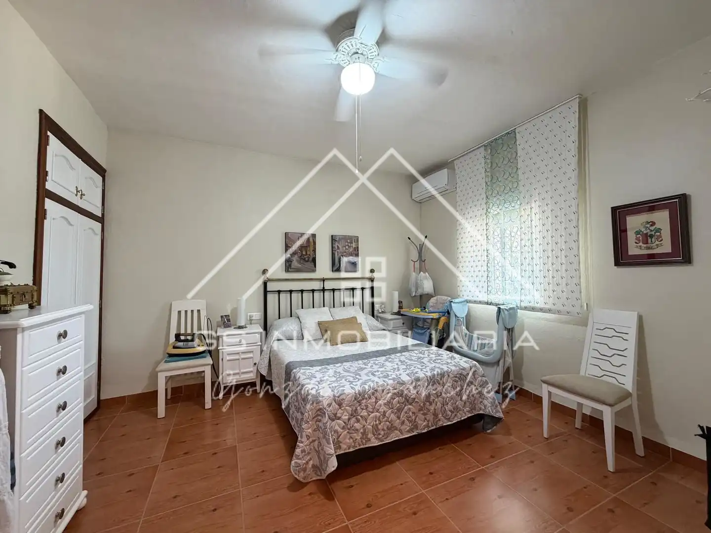 Dormitori de Casa o xalet en venda en Lucena
