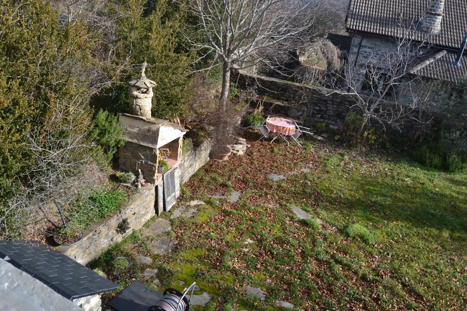 Haus oder Chalet zum Verkauf in Aisa mit Heizung und Privatgarten