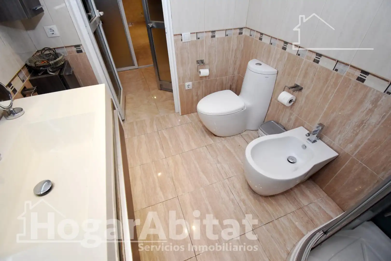 Bany de Casa o xalet en venda en Vila-real amb Aire condicionat, Terrassa i Moblat