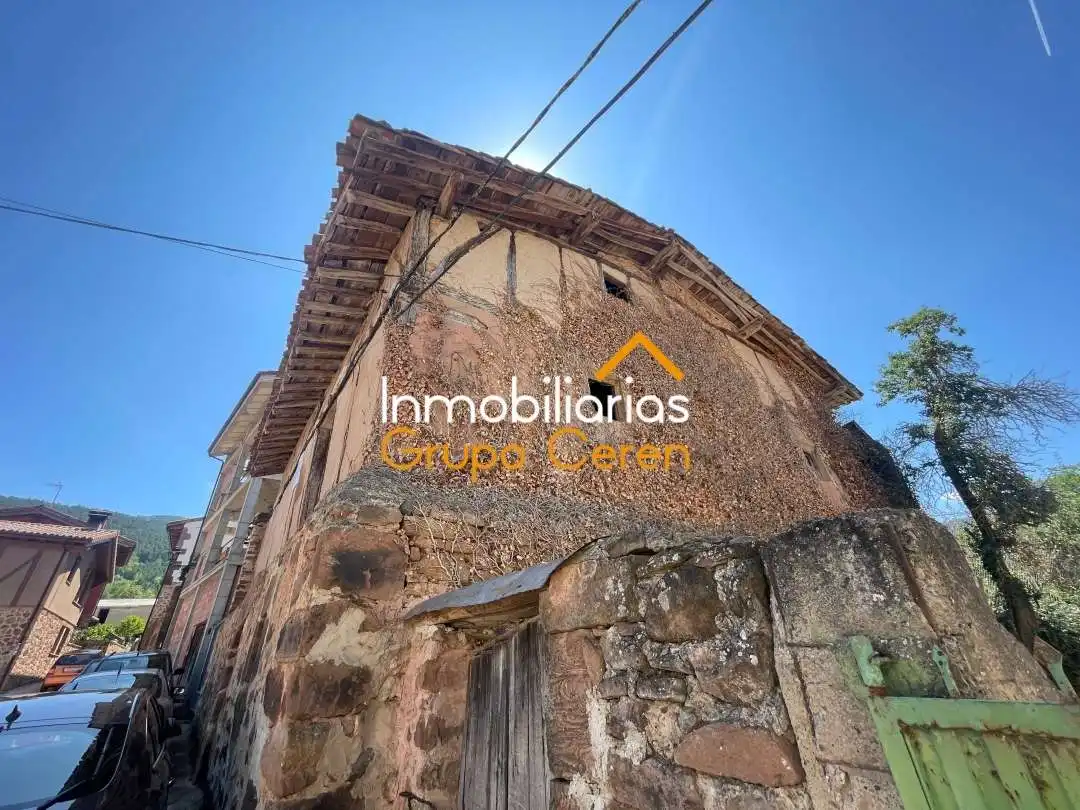 Buildings for sale in Valgañón