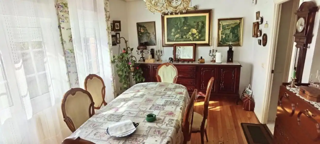 Comedor de Finca rústica en venta en Gijón  con Calefacción y Jardín privado
