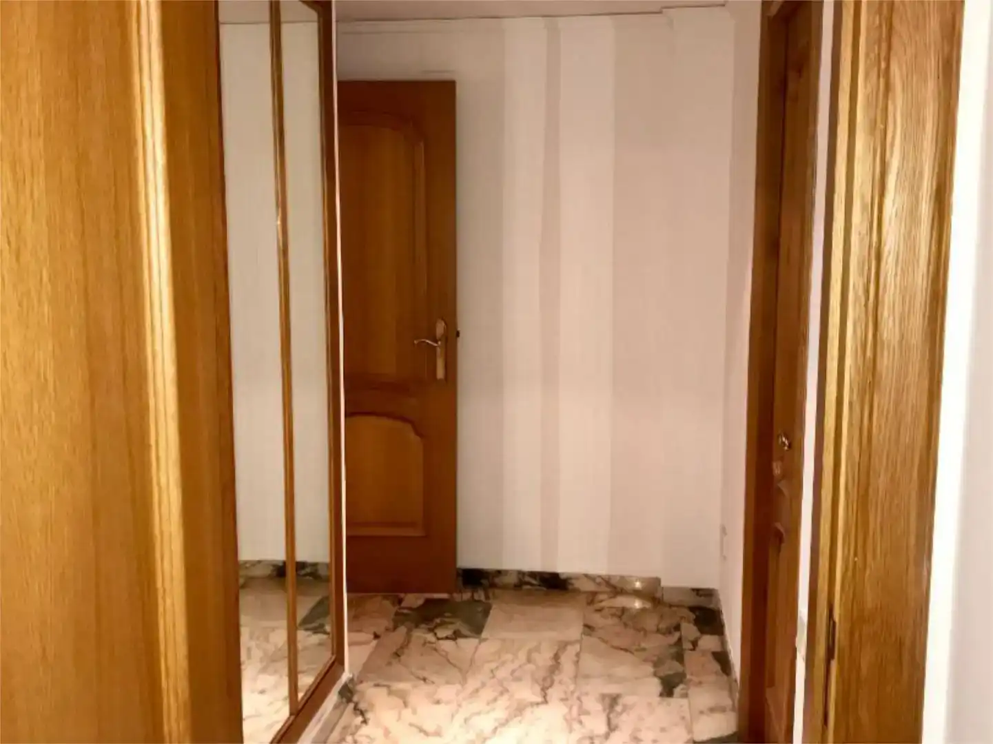Wohnung zur Miete in Gandia mit Klimaanlage und Balkon