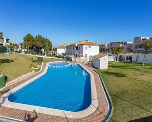 Garden of House or chalet for sale in Torrevieja  with Air Conditioner, Heating and Terrace