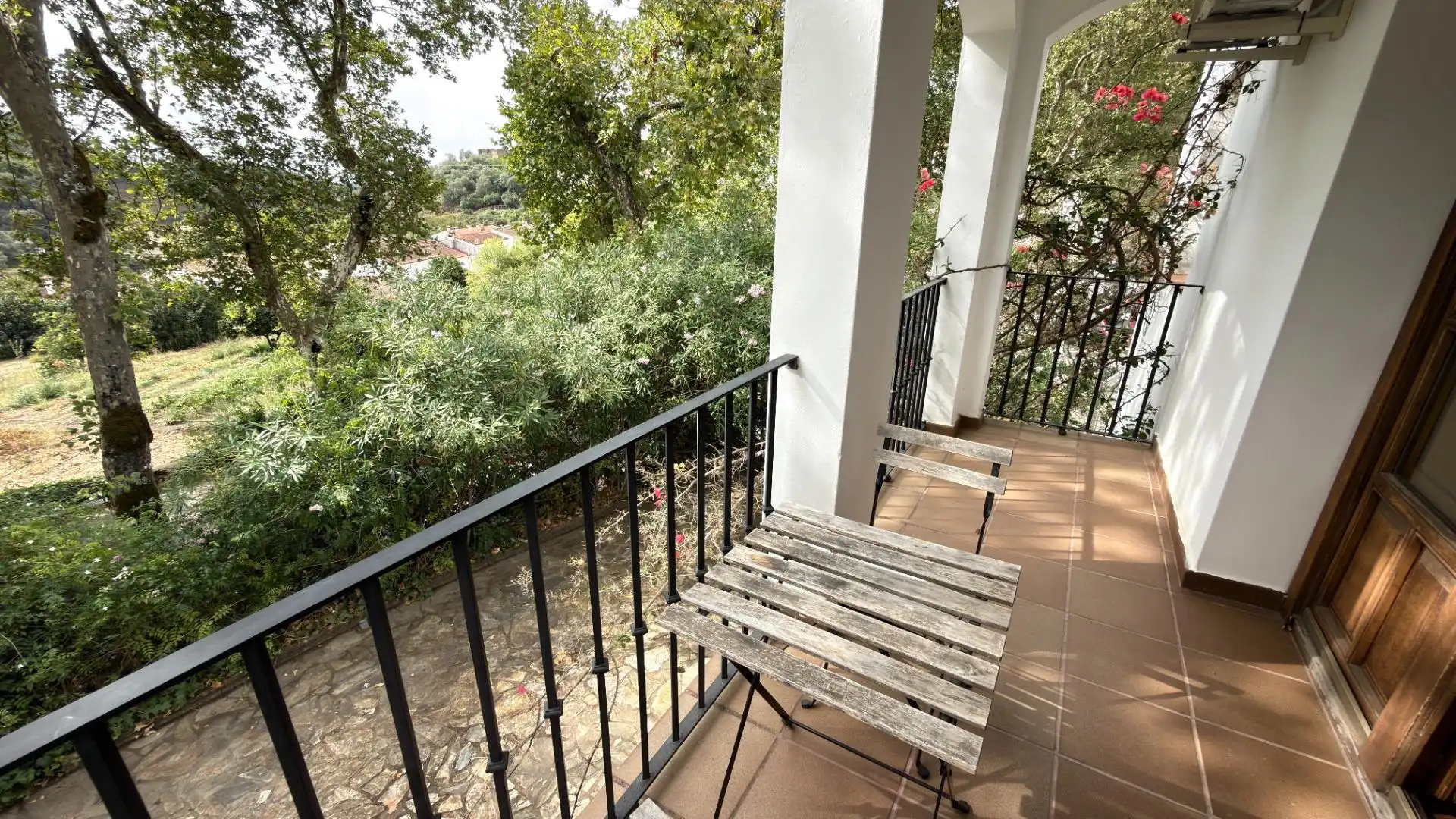 Terrasse von Gebäude zum Verkauf in Almonaster la Real, Huelva