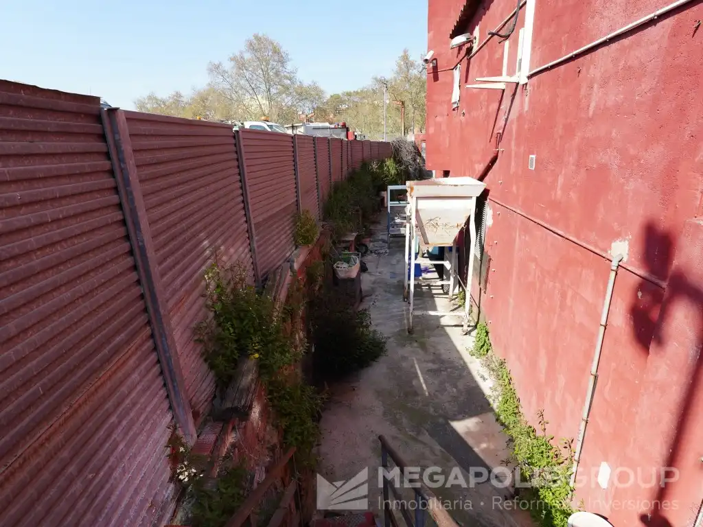 Nave industrial in vendita a Calle Josep Finestres, imagen 75