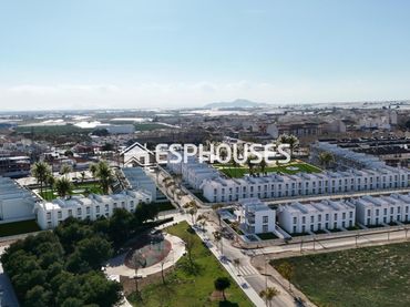 Penthouse with balcony for sale in Pilar de la Horadada ciudad