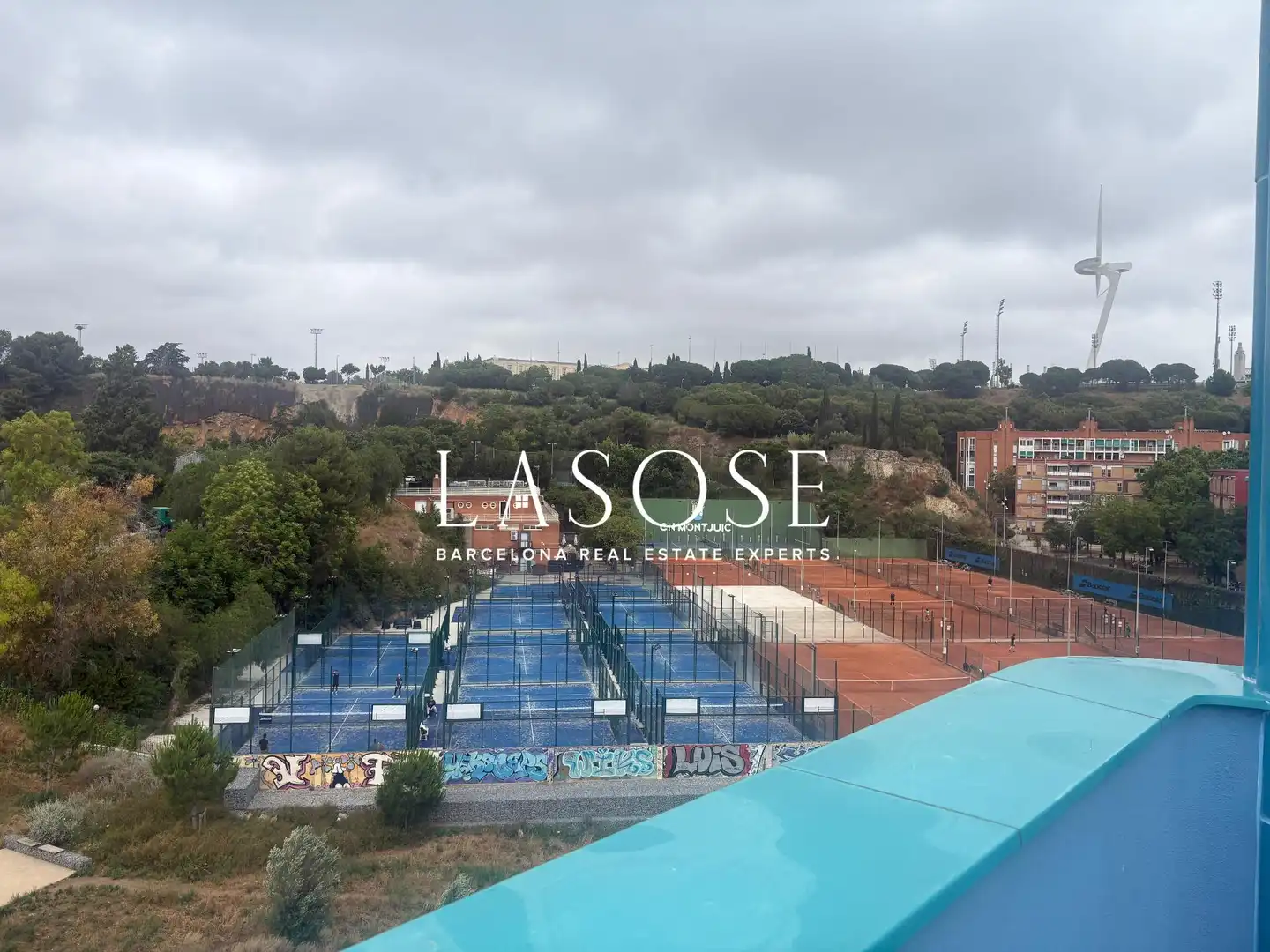 Terraza de Piso de alquiler en Barcelona con Terraza y Piscina comunitaria