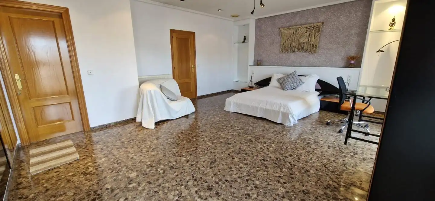 Habitació a Sevilla, Moncada