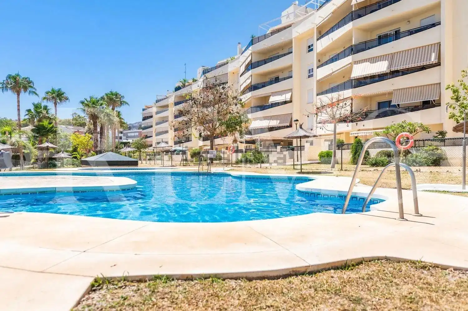Vista exterior de Pis en venda en Torremolinos amb Aire condicionat, Calefacció i Terrassa