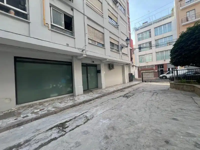 Local comercial en alquiler en Calle ACTOR LLORENS, imagen 4