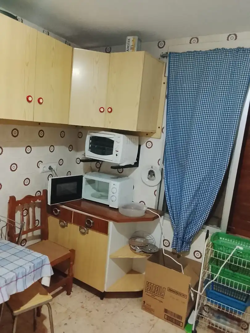 Cuina de Casa o xalet en venda en Madrigal de la Vera amb Jardí privat