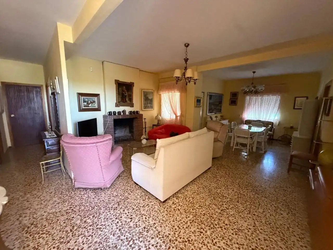 Sala de estar de Finca rústica en venta en Úbeda con Jardín privado y Piscina