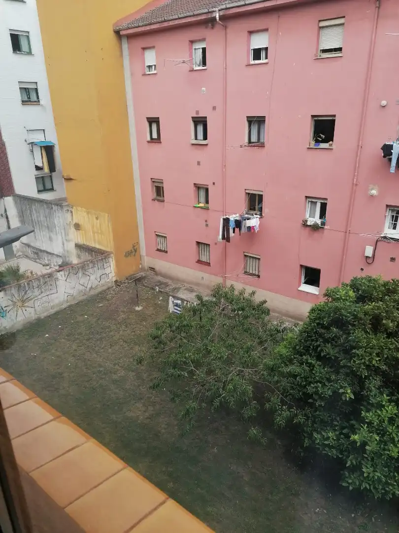 Terrassa de Pis en venda en Gijón  amb Parquet, Terrassa i Moblat