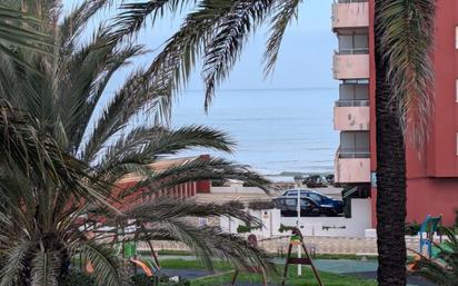 Vista exterior de Apartament en venda en Sueca amb Terrassa i Balcó