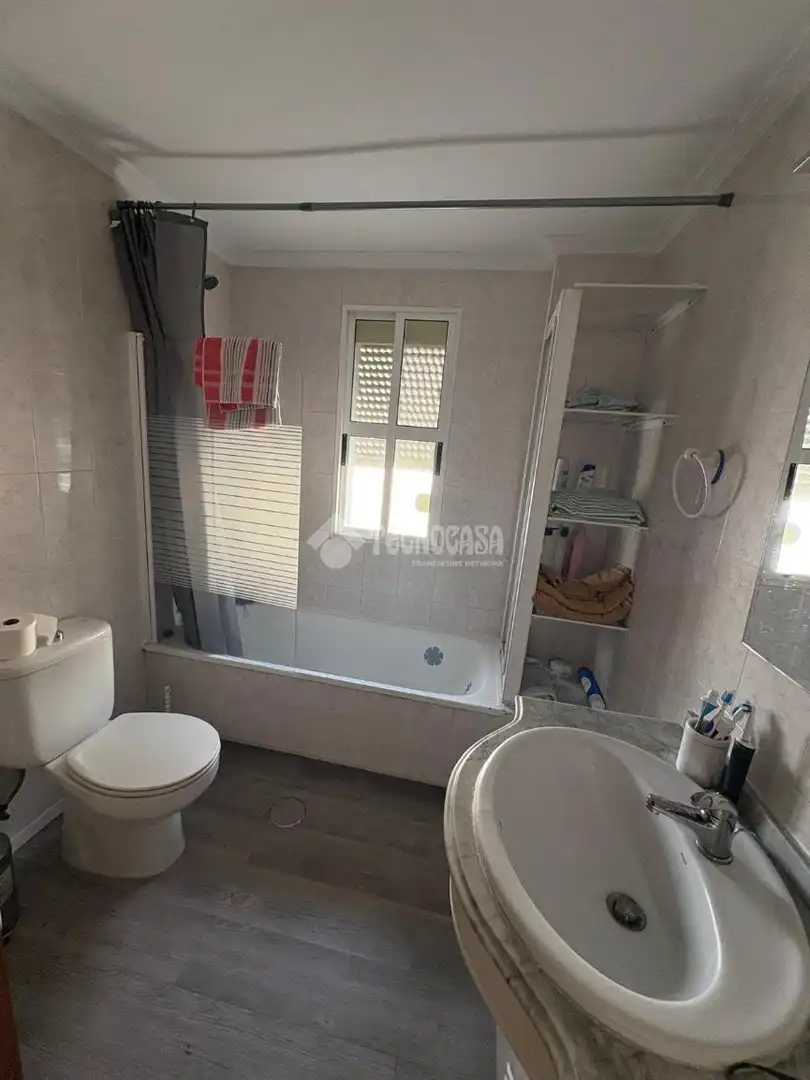 Baño de Piso en venta en La Rinconada con Aire acondicionado
