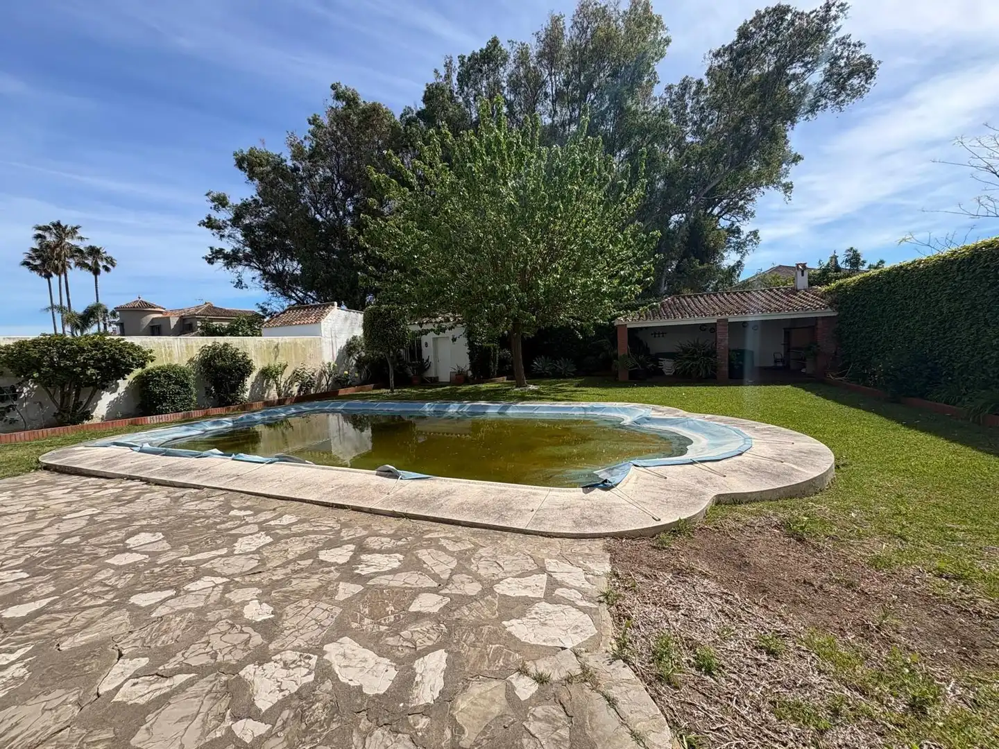 Swimming pool of Houses for sale in Algeciras  with Air Conditioner, Private garden and Terrace
