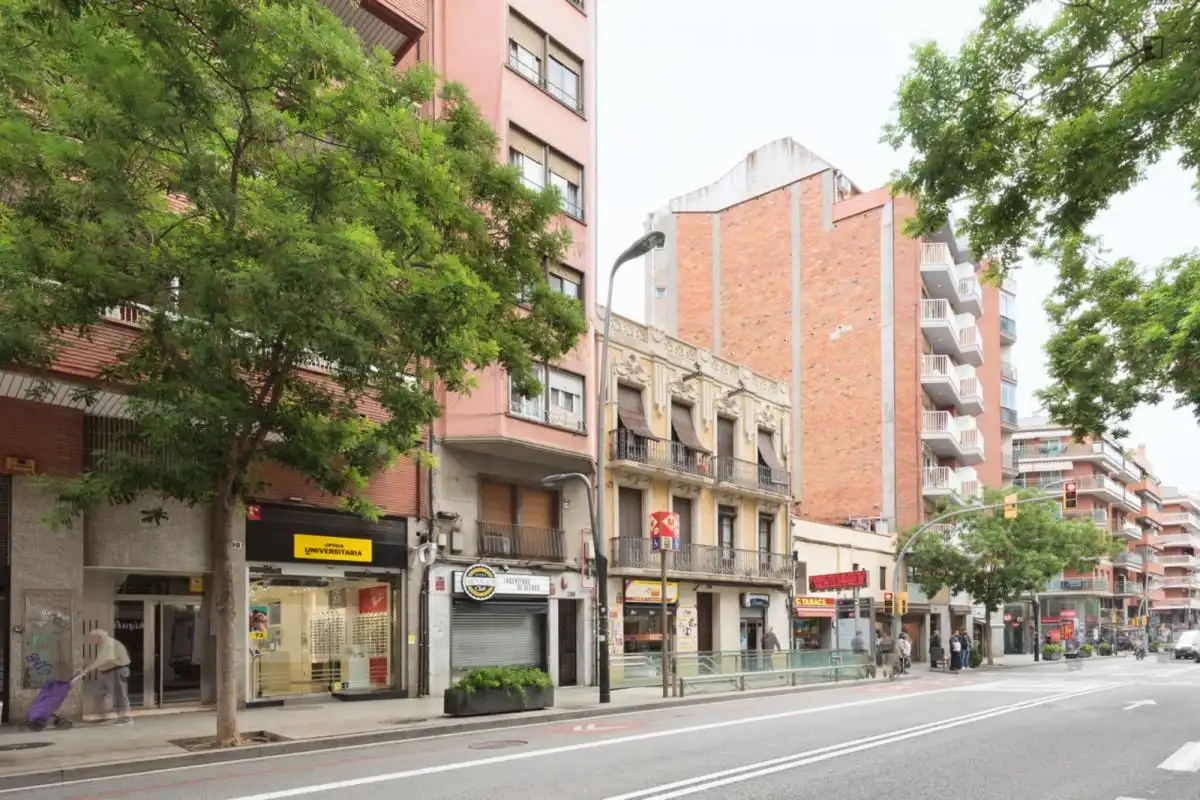 Estudio de alquiler en Sants-Badal