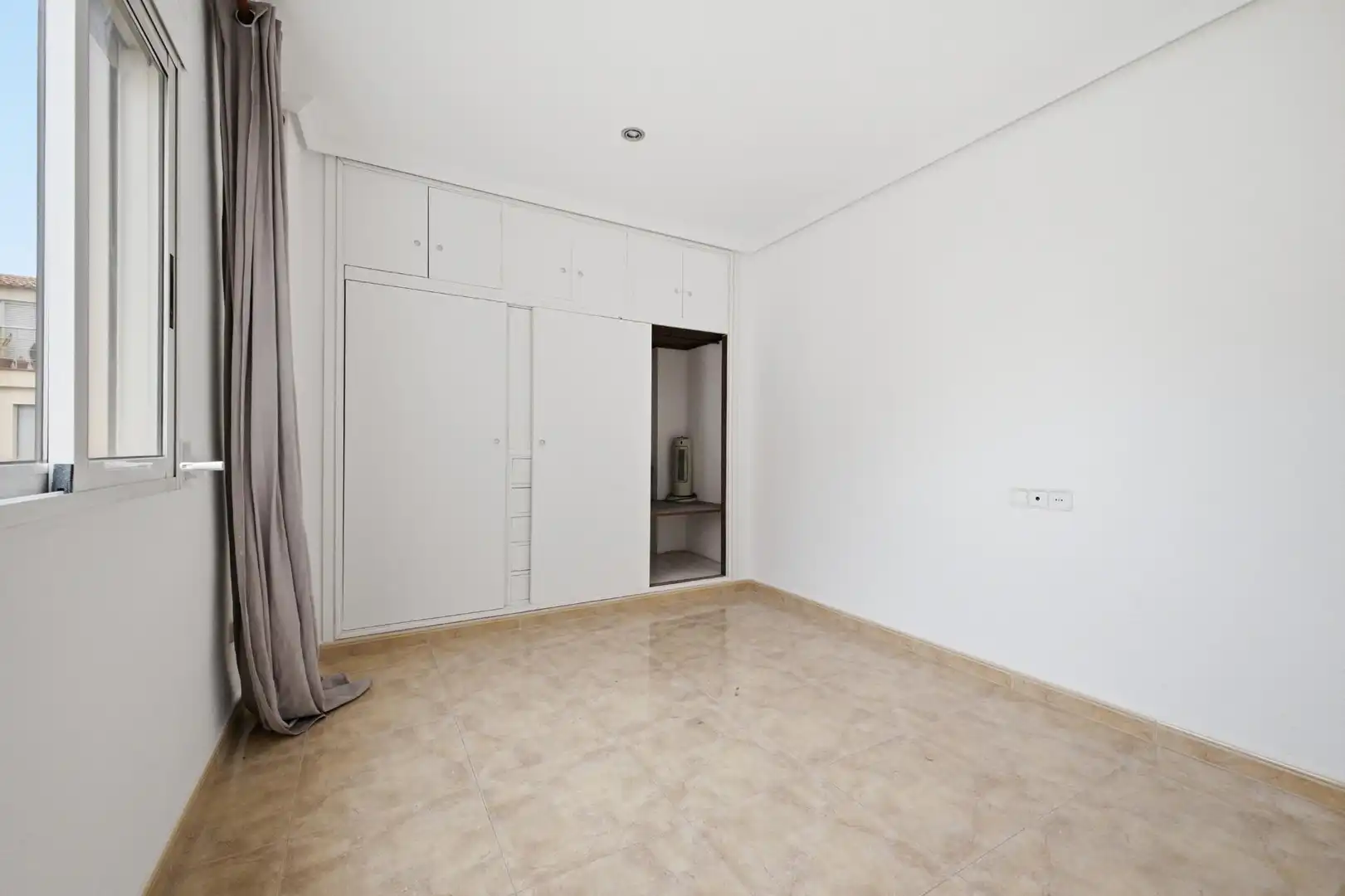 Bedroom of Flat for sale in Godella  with Air Conditioner, Terrace and Balcony