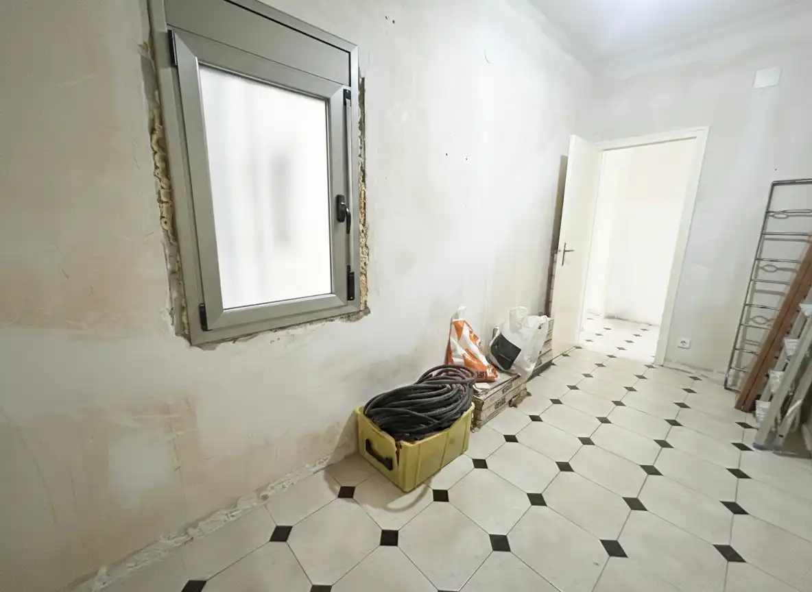 Piso en venta en L'Hospitalet de Llobregat con Aire acondicionado