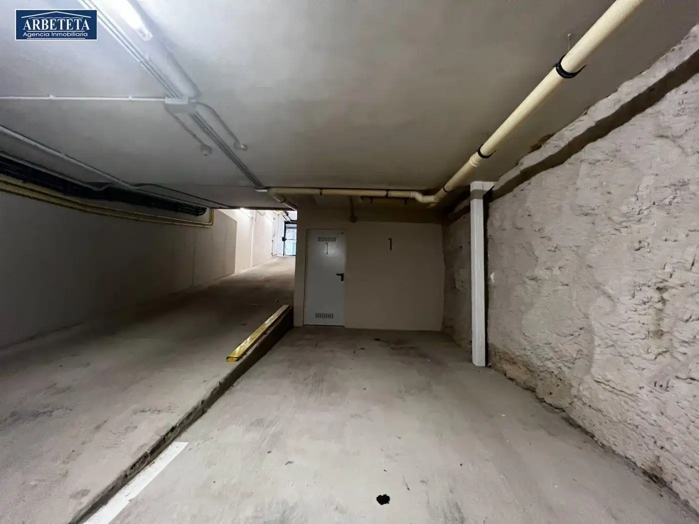 Parking de Piso de alquiler en Guadalajara con Aire acondicionado, Calefacción y Terraza
