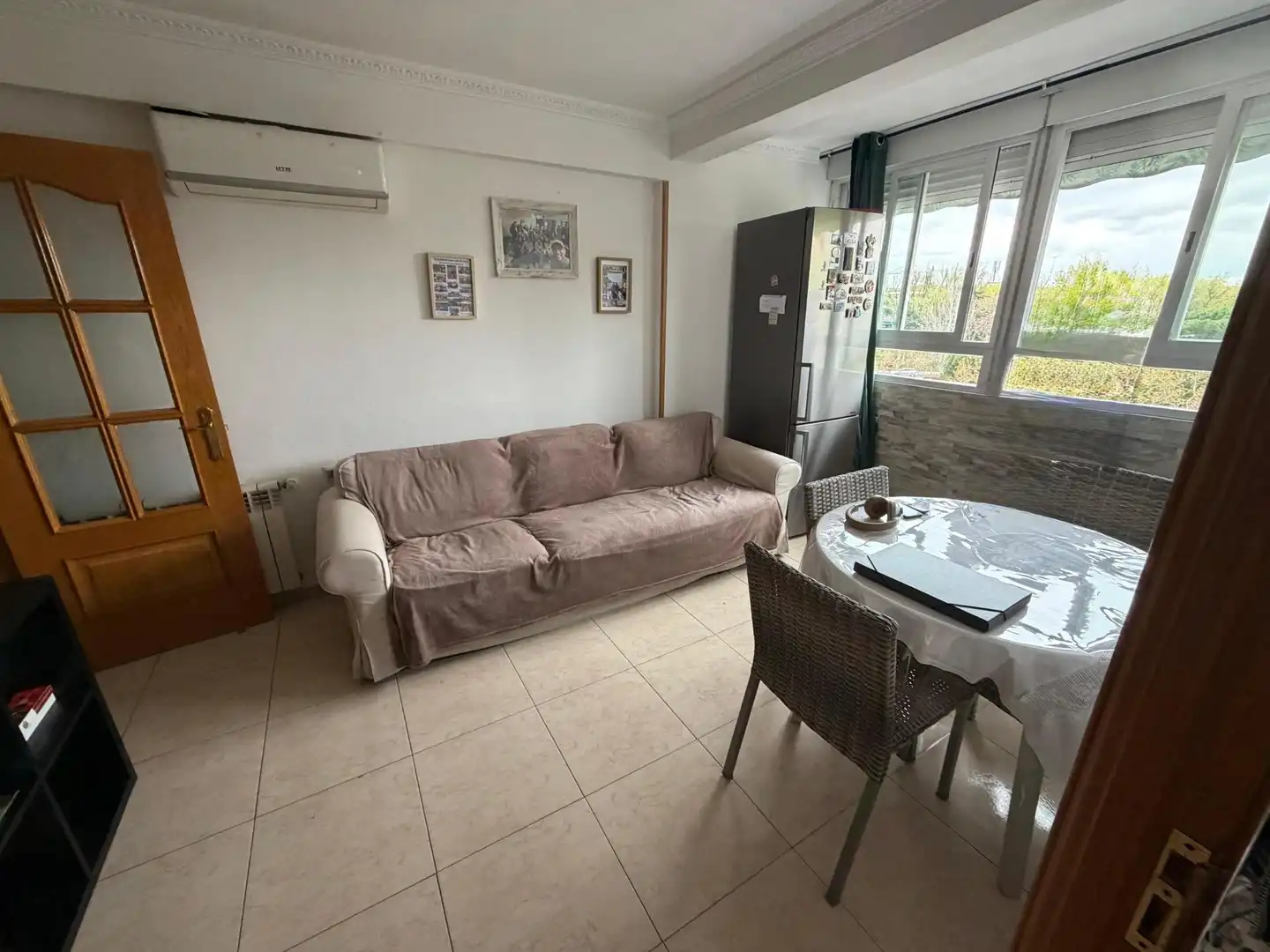 Living room of Flat for sale in Madrid  with Air Conditioner and Heating