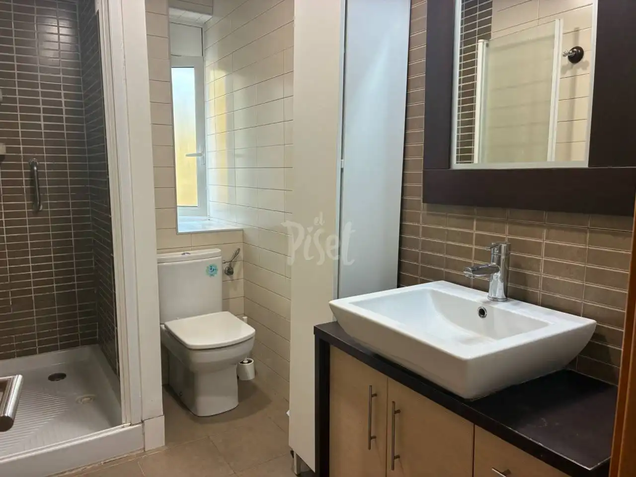 Bathroom of Apartments for sale in Platja de Llevant