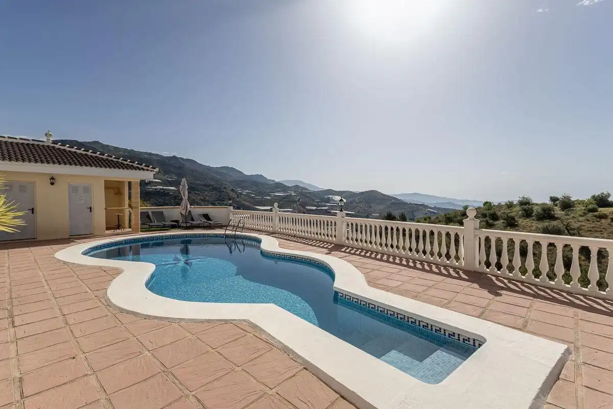 Piscina de Casa o chalet en venta en Ítrabo con Calefacción, Jardín privado y Terraza