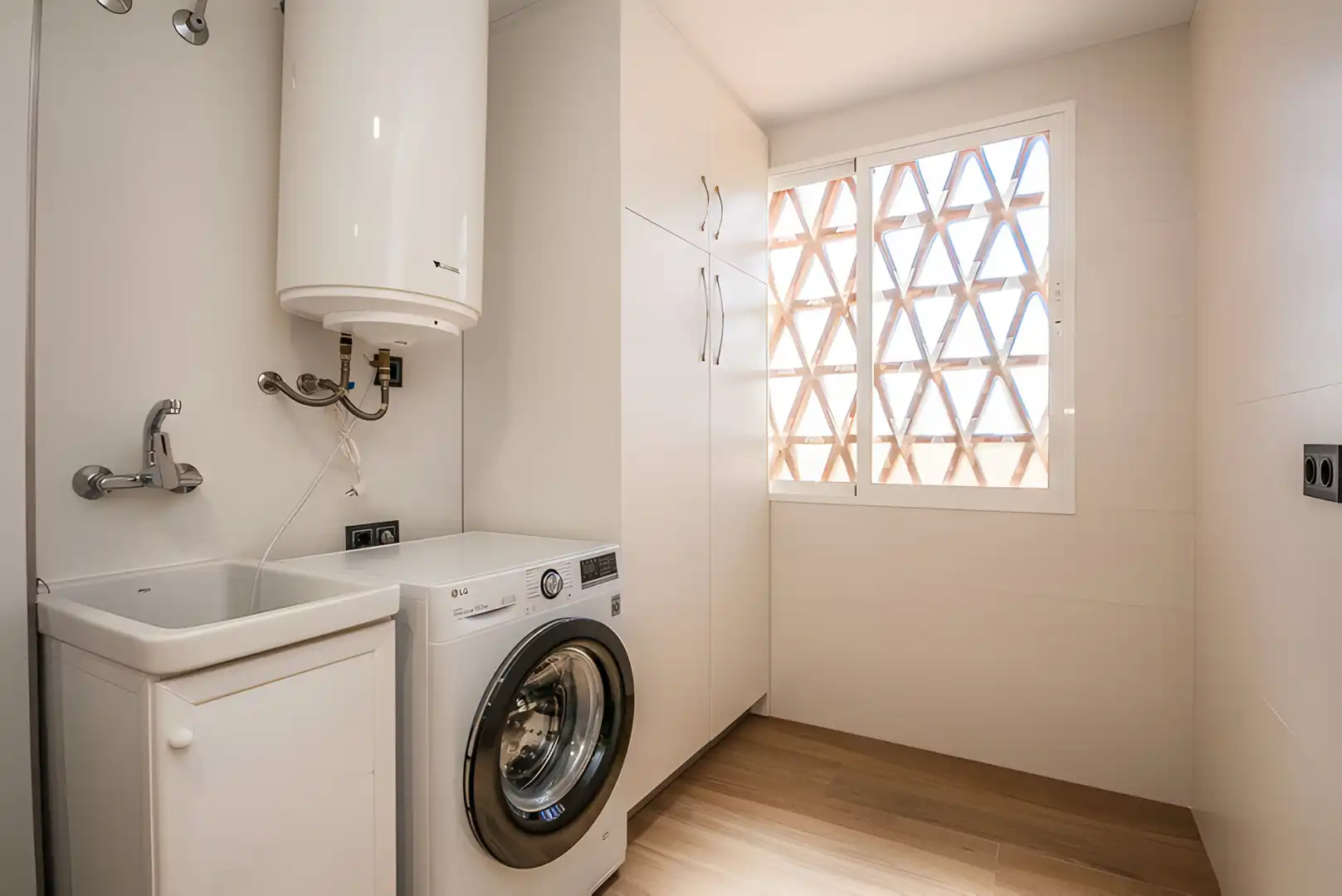 Habitación de Apartamento en venta en Marbella con Aire acondicionado, Terraza y Piscina