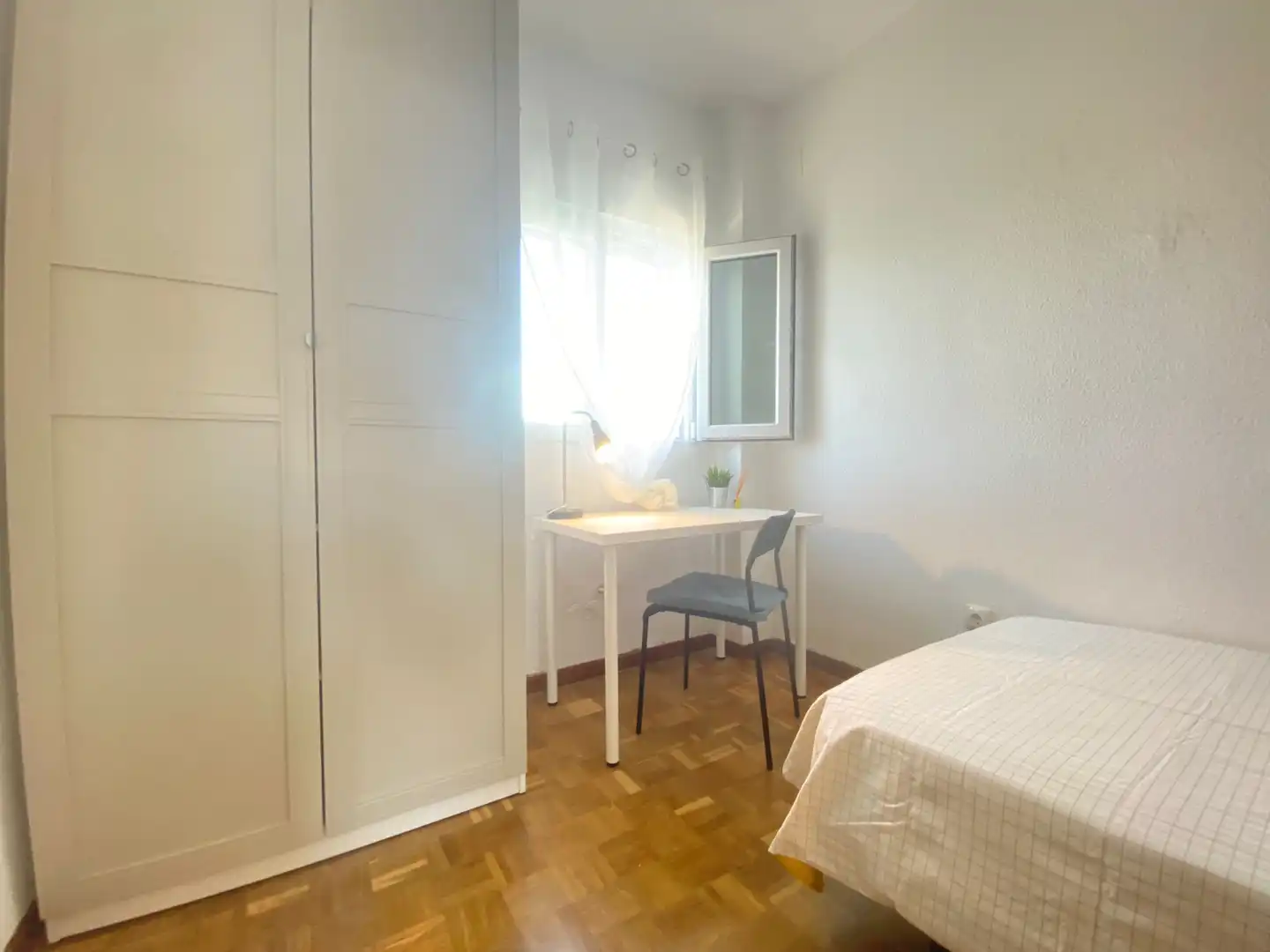 Habitació a Calle Hornero, Opañel