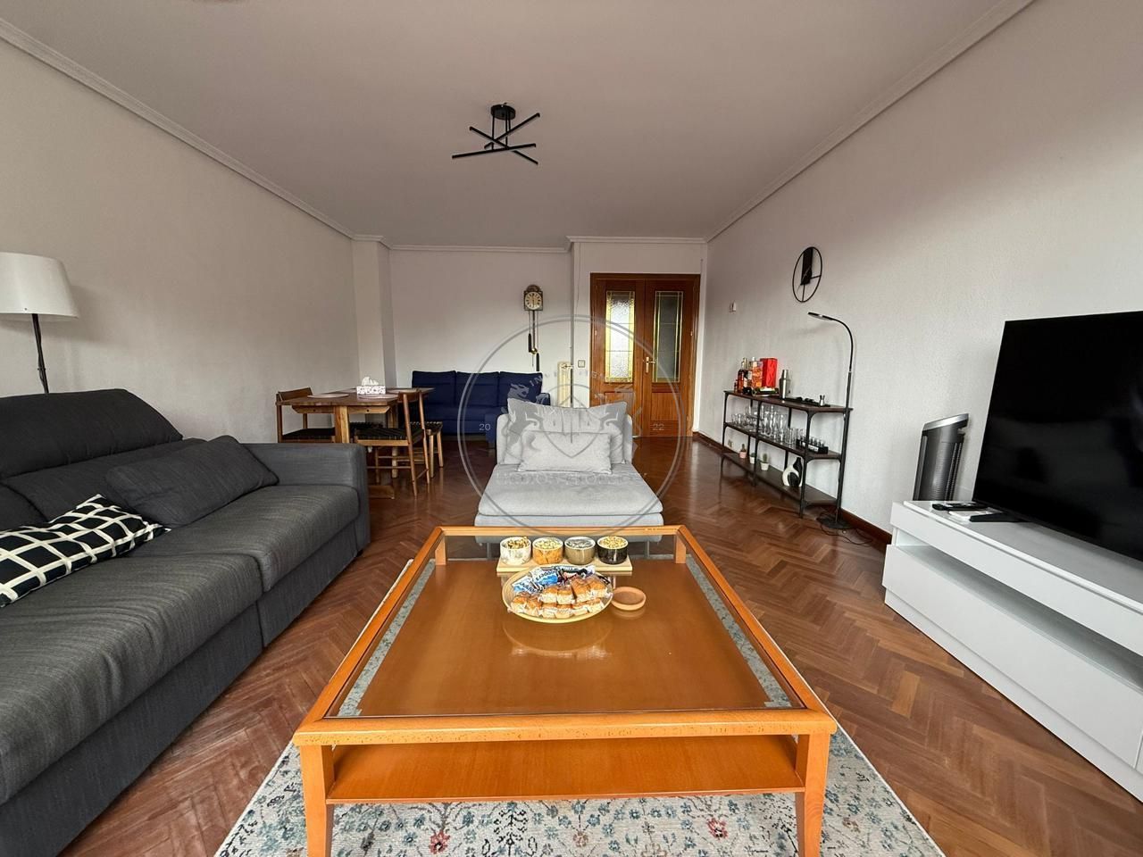 Sala d'estar de Pis en venda en Tres Cantos amb Aire condicionat, Calefacció i Jardí privat