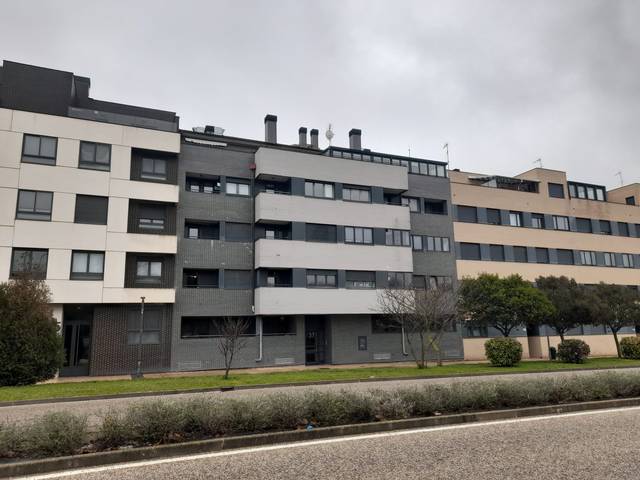 Piso en Venta en Avenida Alcalde Valentín Niño en Fuentecillas - S7 - S8