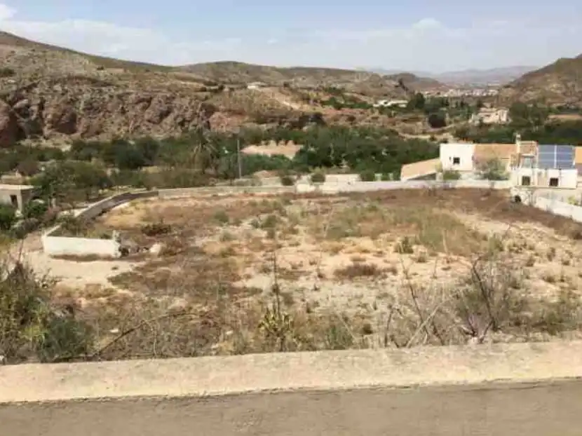 Lands and plots for sale in Cantoria