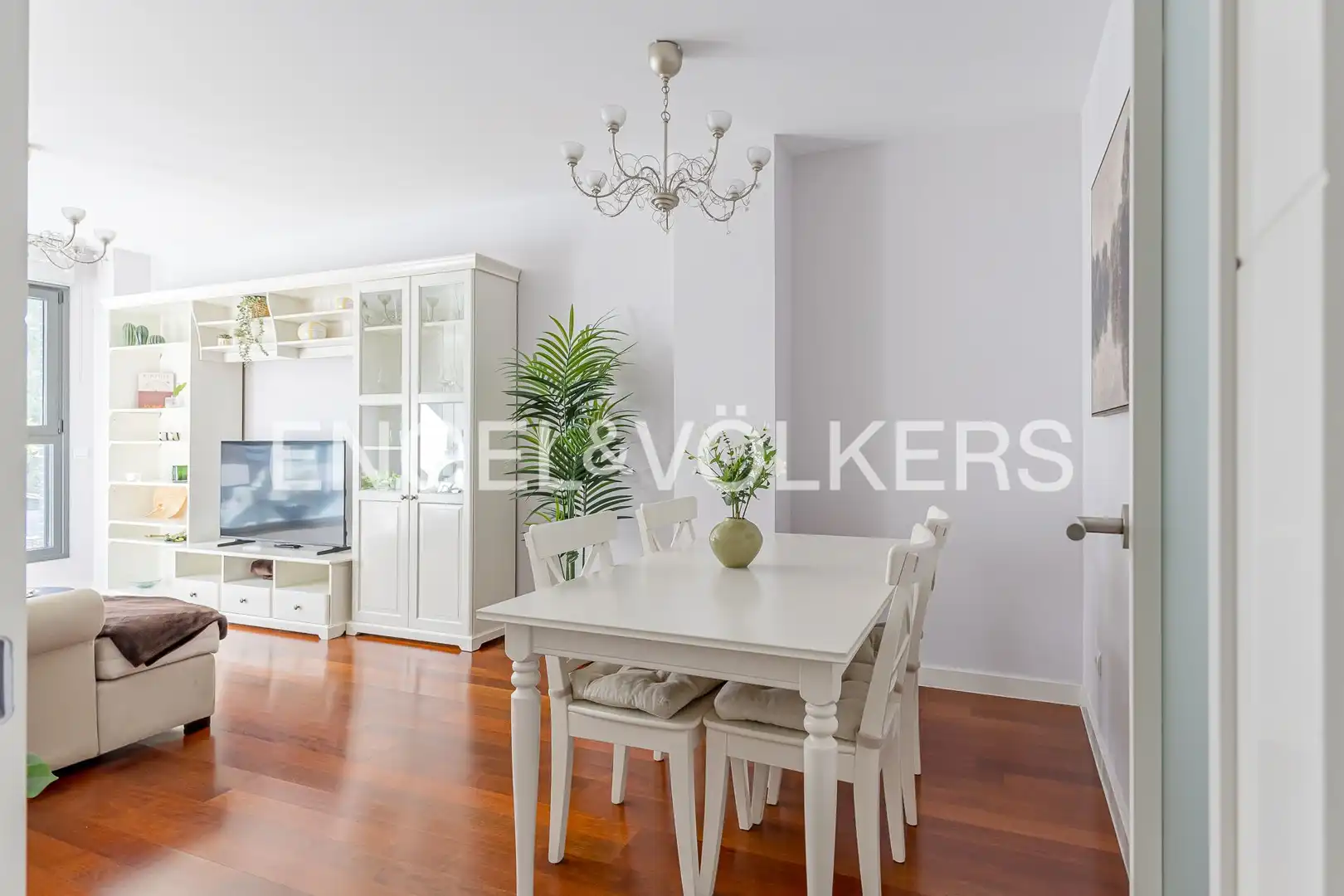Flat for rent in Adelfas