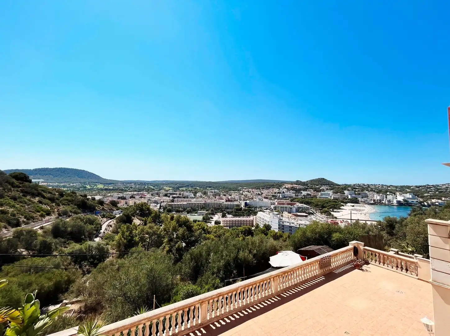 Vista exterior de Casa o xalet en venda en Calvià amb Aire condicionat, Calefacció i Terrassa
